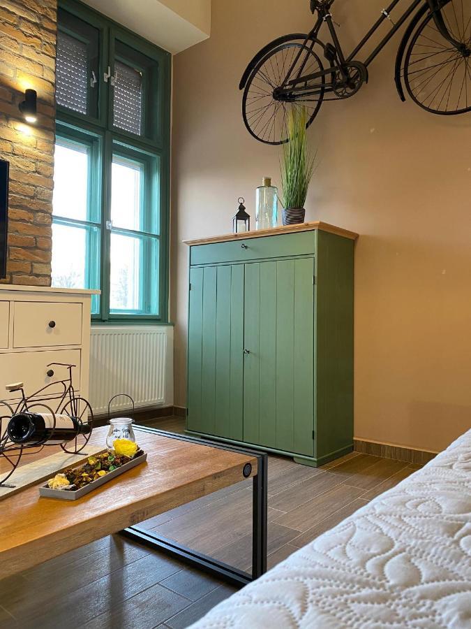 Pedal Apartman Szeged City Exterior foto